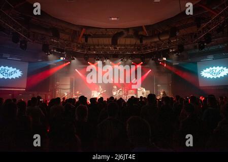 Sheffield, Großbritannien, 1.. Mai 2022. `die Band The Blinders tritt im Octagan auf. Kredit: Gary Stafford/Alamy Live Nachrichten Stockfoto